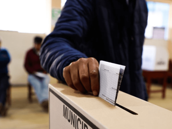 #PORESTOSNO arrasa en redes, pero no en las&nbsp;encuestas